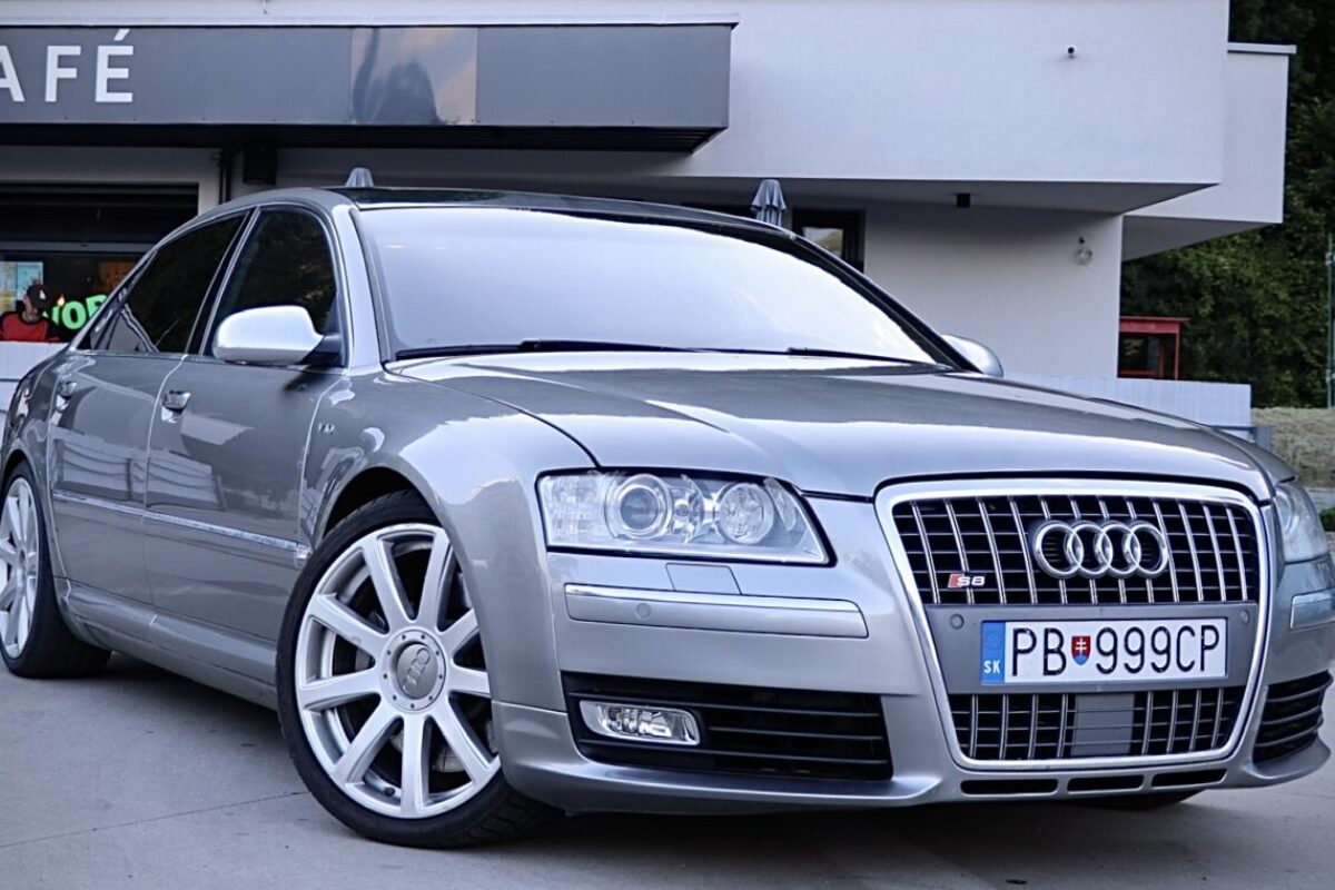 AUDI 1