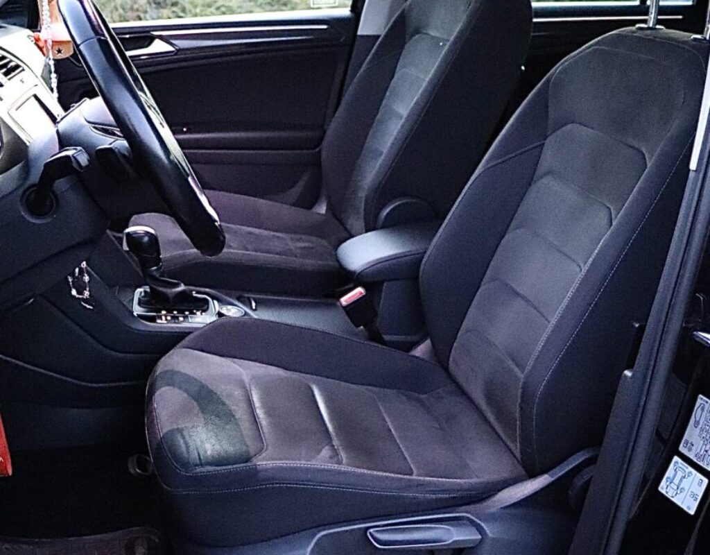 VW TIGUAN 9
